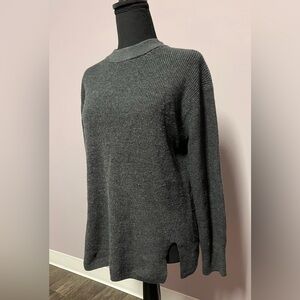 LULULEMON Merino Wool SWEATER Sz 4 Gray